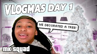 DECORATING MY CHRISTMAS TREE!! (VLOGMAS: DAY 1)