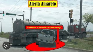 Cuidado com os pontos cegos que tem nos caminhões altos e carreta!