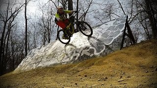 Mountain creek bike park opening day on the Commencal V3 DH.