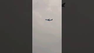 747 vlak bij schiphol #music #europapa #joostklein #aviation #plane #planespotting #shorts #short