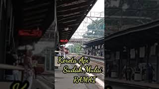 status terkini Kereta api sudah mulai ramai