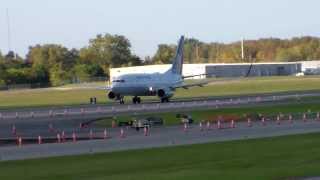 United 737-700 Takeoff at Greater Rochester Int'l (KROC)