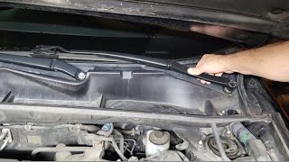 How to Replace Wiper Arm on a Toyota RAV4