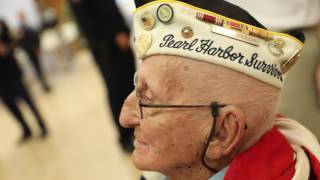 Pearl Harbor Survivor & US Army Veteran John Seelie visits the 9/11 Memorial Museum