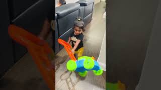 Cute baby hardworking 😍 #kidsvideos #hardwork #reelitfeelit #reelkarofeelkaro #kidstoysvideo