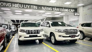 Sẵn Giao 1 Cặp Land Cruiser màu Trắng tại Showroom Sài Gòn.