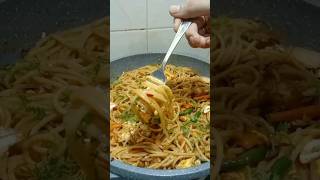 রেস্টুরেন্ট স্টাইলে চিকেন চাওমিন 🐔🍜#shorts#শখেরপাকঘর