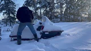 1992 Polaris Indy 440 Cold Start -10 Degrees Central MN Brap Brap Brap