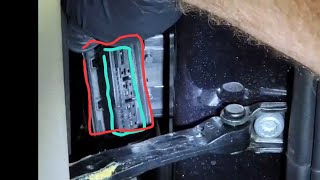 2021.5 VW Atlas Door Harness Connector Removal -