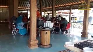 Suasana wedding hari ini di bilik kayu heritage resto