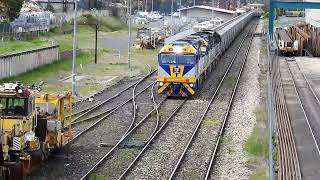 Chicago Freight Train Passing Through Bathurst NSW. 30 September 2022