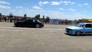 BMW E30 Turbo vs BMW M6.MOV