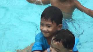 Denver CLARK V. 3yrs old Swimming @ Florenda Resort 02.04.2012