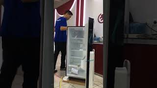 unboxing kulkas 1 pintu panasonic irit listrik 67watt sudah low voltage juga 😜#lemaries #panasonic