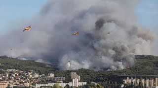 Feu de forêt à Auriol dans les Bouches du Rhône