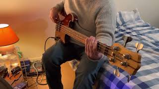 Jeff Scarry playing the Dean Town bass line by Vulfpeck. He’s available for session & studio work.