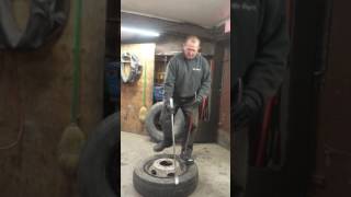 19.5 mounting  and  dismounting  truck tires