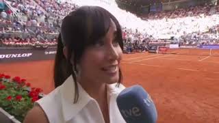 Aitana apoyando a Carlos 🎾