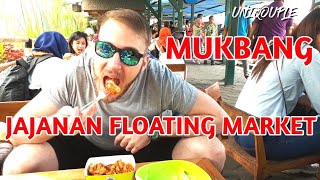 STREET FOOD INDONESIA (MUKBANG DI BANDUNG) SUAMI BULE PUASS 😁