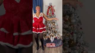 HOW I STYLED MY DIY DOLLAR TREE MRS. CLAUS DRESS🧑🏾‍🎄 #diy #shorts #christmas #dollartree #sewing