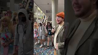 Getting Strangers to Listen to My New Song at Momocon (THEY LOVE IT)