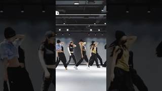 [MIRRORED] aespa 에스파 'Whiplash' Dance Practice