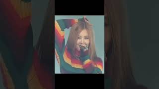 her hand movements #rose #blackpink #blackpinkrose #shorts #viral #youtubeshorts #roseblackpink