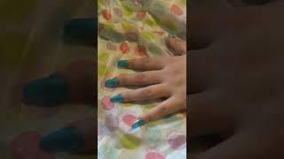 Attaching fake nails to your young daughters nails safer and in a more effective way