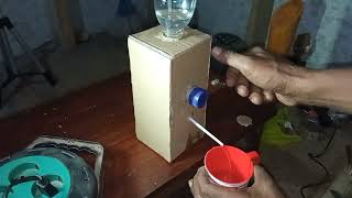 sungguh kreatip dispenser mini dari kardus