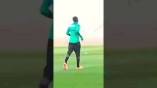 Football pré scéance d'entraînement des Sénégalais à l'Égypte. Sadio Mané le premier sur le terrain.