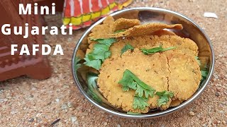 Miniature Cooking | Fafda recipe | Gujarati snack  | Instant snack | Crispy Fafda | street food