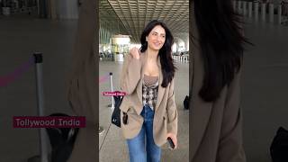 #shwetatiwari daughter 😍 #palaktiwari cute 🥰 smile in airport