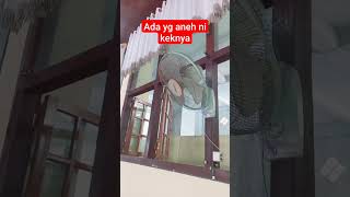 Kelakuan kipas angin ini gak seperti biasanya #shorts #funny #ngakakparah