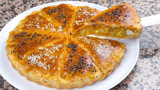 جربيها راح تولي مدمنة عليها 😍 فطيرة محشية للعشاء بدون لحوم👌🏻😍 بعجينة خفيفة و حشوة لذيذة جدااا