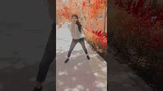 tere khayalo m khoya ye man h#full masti dance#shortsvideoviral#trending video