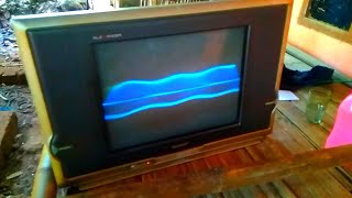 tv gambar kecil bergelombang