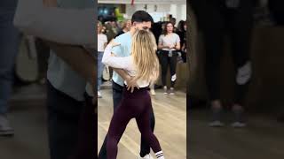 Bachata Sensual: Esplosione di Ritmo e Divertimento con la Bachata Dominicana!  #bachatamagic