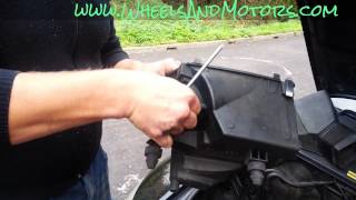 How to change Mass Air Flow (MAF) sensor on Audi A6 (C6 4F)