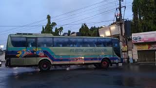 Bus ALS 279 Livery Kupu-kupu Sampai di Jogja Senja hari