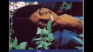 Buffy Sainte Marie - "Sweet Memories"