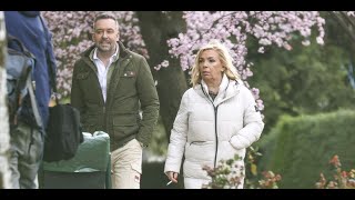 Carmen Borrego y Kike Calleja comparten paseo antes de ir a 'Supervivientes'