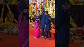 Maa Durga ke pandal mai Devgan aur Bachchan family ek sath #kajol #ajaydevgan #jayabachchan #shorts