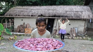 Tasty Chicken Curry Cooking by 5 years old Kid 😱😱 Traditional Village Food Recipe