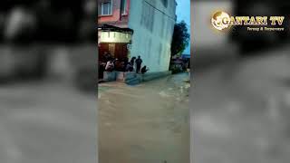 Air Sungai Kampung Lalang Meluap. Banjir Melanda Sejumlah Ruas Jalan dan Rumah Warga | GANTARI TV