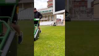 With the cricket season in full flow, our ES-860 battery-powered mowers are busy at Trent Bridge 🏏