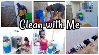 Mom of Two|| Outdoor Clean with me||petitemama