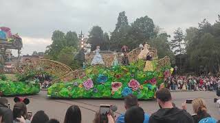 Disneyland paris - Disney Stars on Parade part4