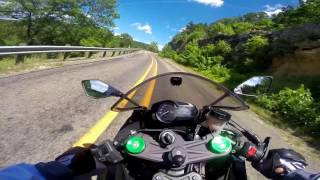 Rider almost goes down on HWY 337 Texas Hill Country