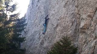 Ulcer, 7a, escalada in Rarau, Romania